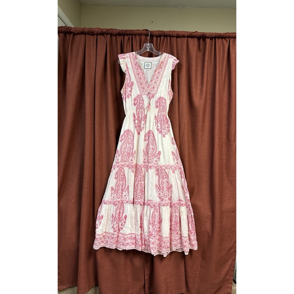 Alicia Bell Size Large Pink Paisley Print Sleeveless Maxi Dress V Neckline